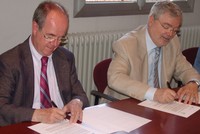 Signatura de l'acord entre la Fundació Althaia i la UPC