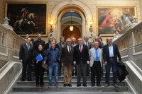Representants de les institucions i organitzacions que han signat el segon Pacte per a la Indústria, el 6 de març a la UB.