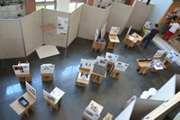 Vista general de l'exposició a Beijing "Explaining Barcelona, remembering Tsinghua".