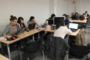 Participants del hackathon treballant. / Carlos Pérez