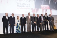 Fotografia de grup de tots els guardonats durant l'11a edició de la Festibity, el 25 d'abril de 2013