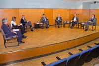 Taula rodona sobre 'Les relacions universitat-empresa empresa: nous escenaris'.