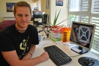  Miquel Sureda, amb una imatges per ordinador de la seva proposta