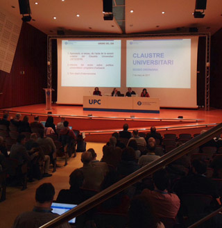 claustre universitari.